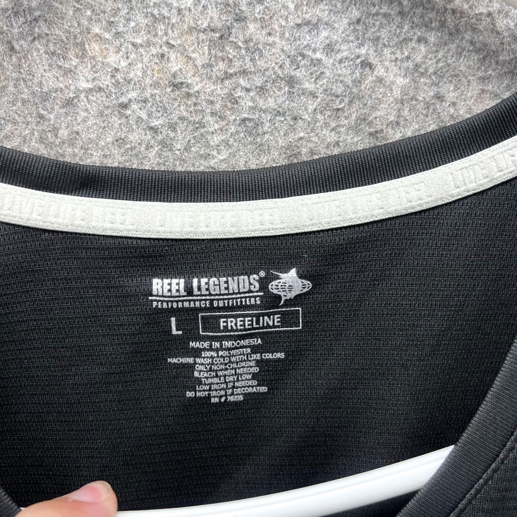 Vintage Reel legends Shirt Women Large Black Athletic Fit V-Neck Short Sleeve Polyester Knit Casual Shirt Womens L Black Name brand: Reel legends Size L / US 10 / IT 46 - 5 Thumbnail