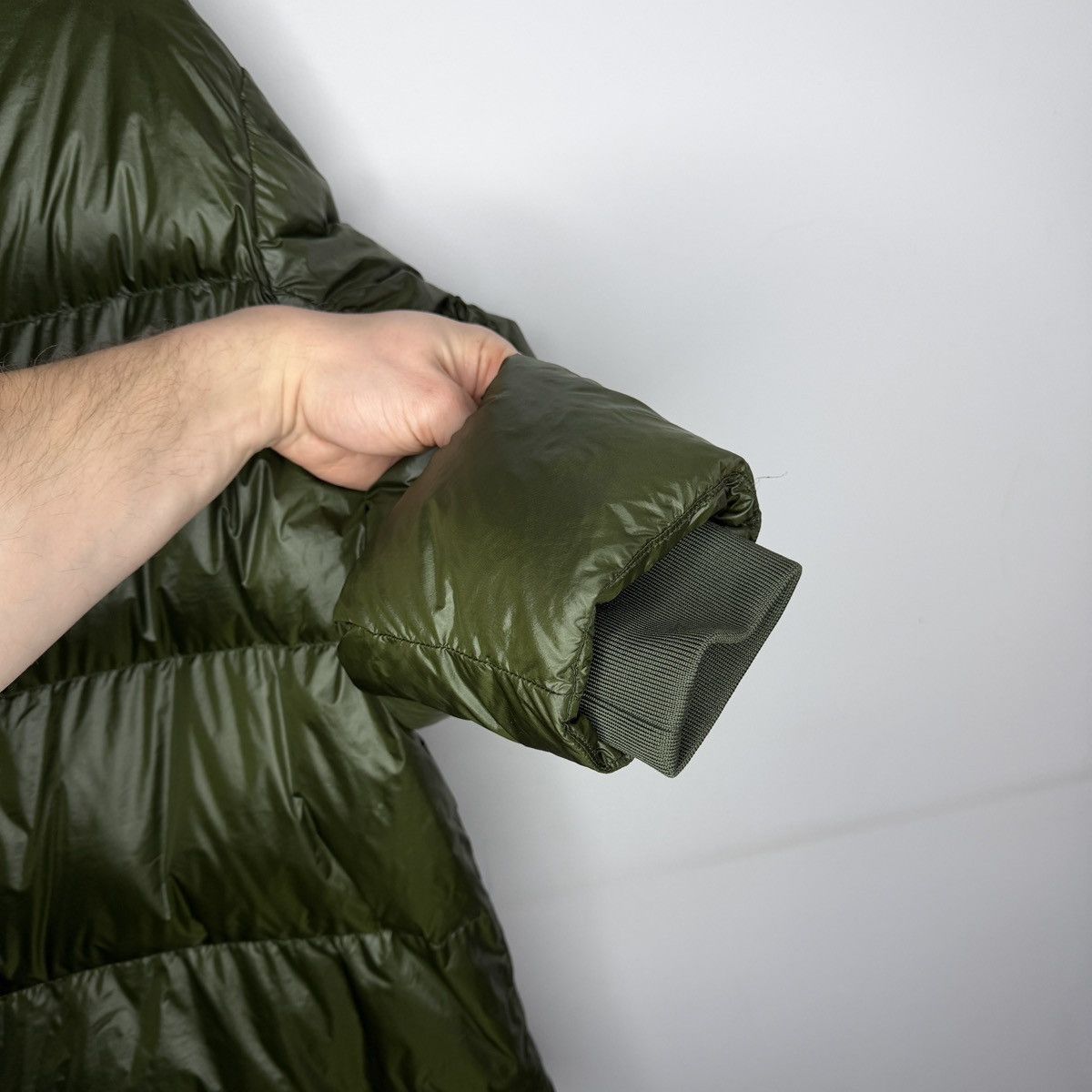 Emporio Armani Armani Icon Period Puffer Down Green Jacket Size US M / EU 48-50 / 2 - 11 Thumbnail
