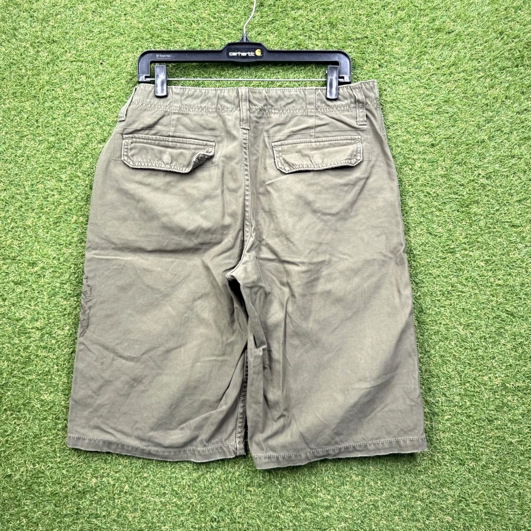 Express Express Shorts Mens 32 Streetwear Vintage Green Tiger Print Grunge Chino Size US 32 / EU 48 - 2 Thumbnail