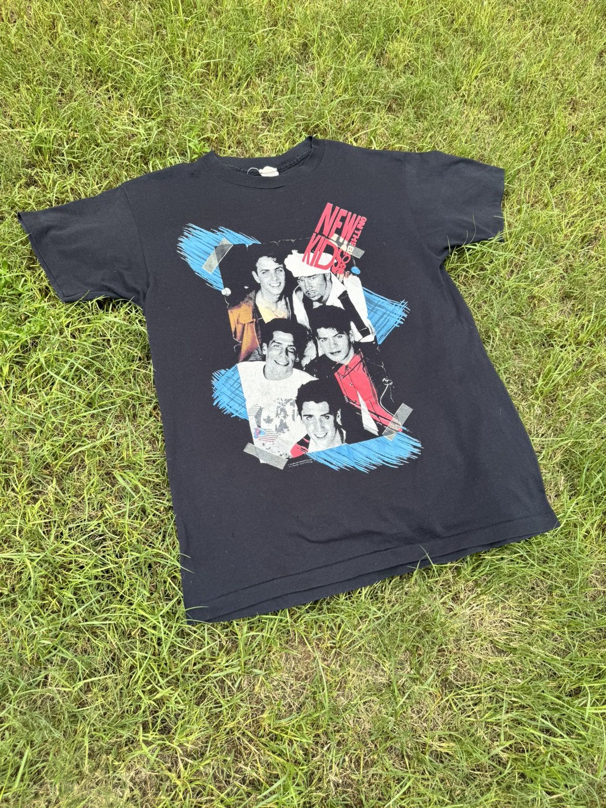 New Kids On The Block New Kids on The Block Vintage 1990 T-shirt Size US L / EU 52-54 / 3 - 3 Thumbnail