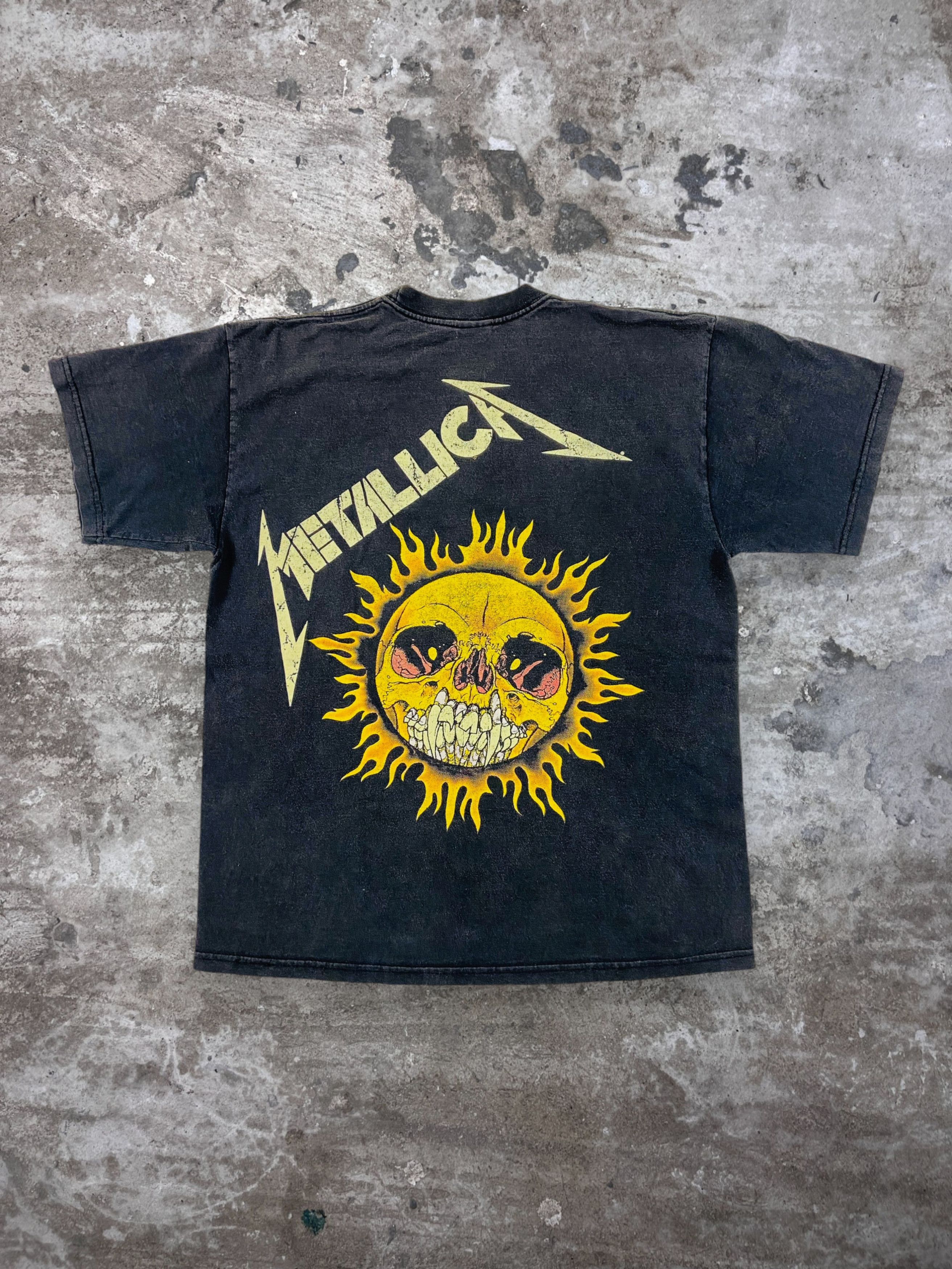 Band Tees 2000s DISTRESSED METALLICA FLAMED SKULL SUNFADED TEE - № 308 Size US M / EU 48-50 / 2 - 1 Thumbnail