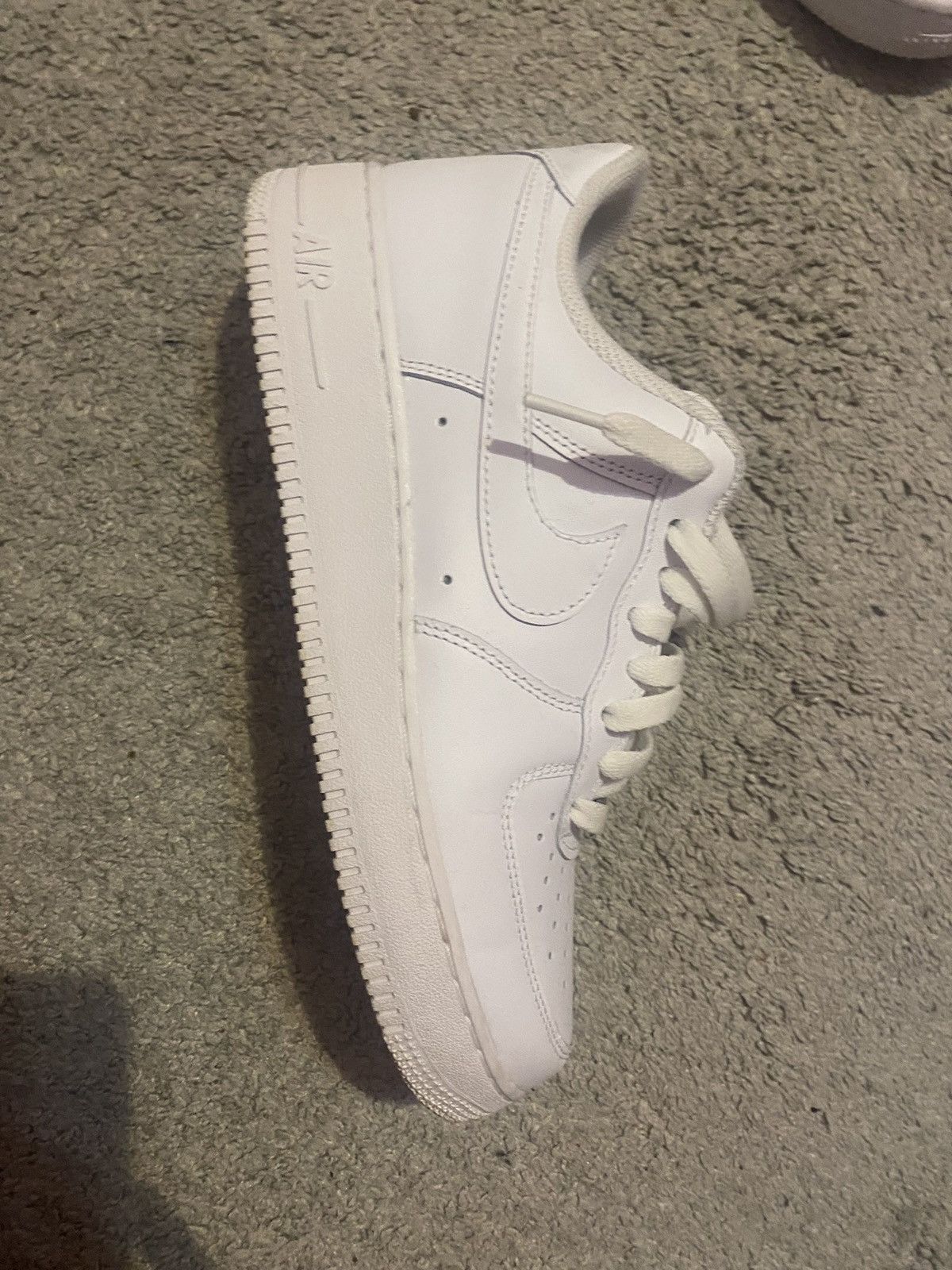 Nike Nike Air Force 1 White 07’ Size US 8.5 / EU 41-42 - 7 Thumbnail