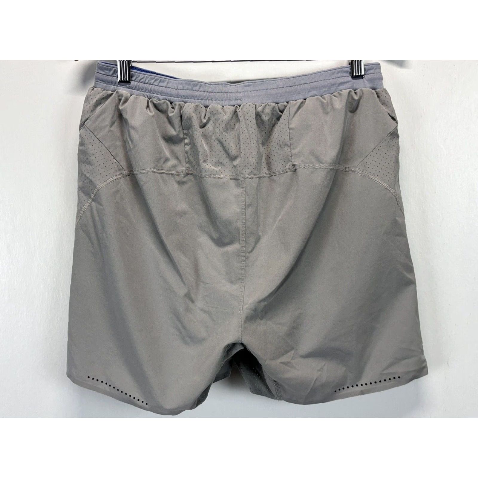 Rhone Men’s Rhône Performance Workout Shorts Large Grey Drawstring READ Liner Size US 33 - 2 Thumbnail
