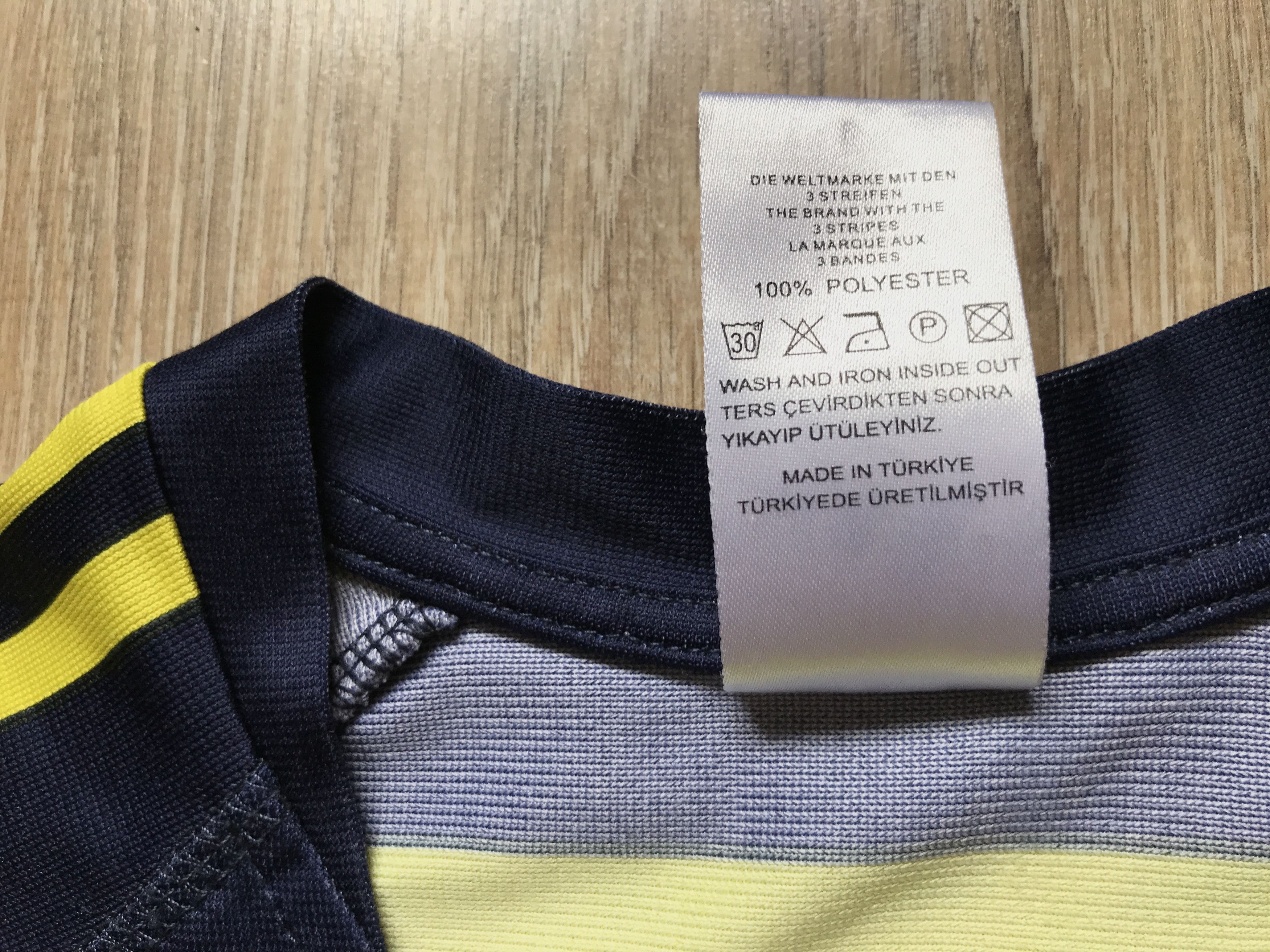 Adidas × Vintage Vintage Adidas Fenerbahce Home Shirt #34 Özcan Size US S / EU 44-46 / 1 - 7 Thumbnail