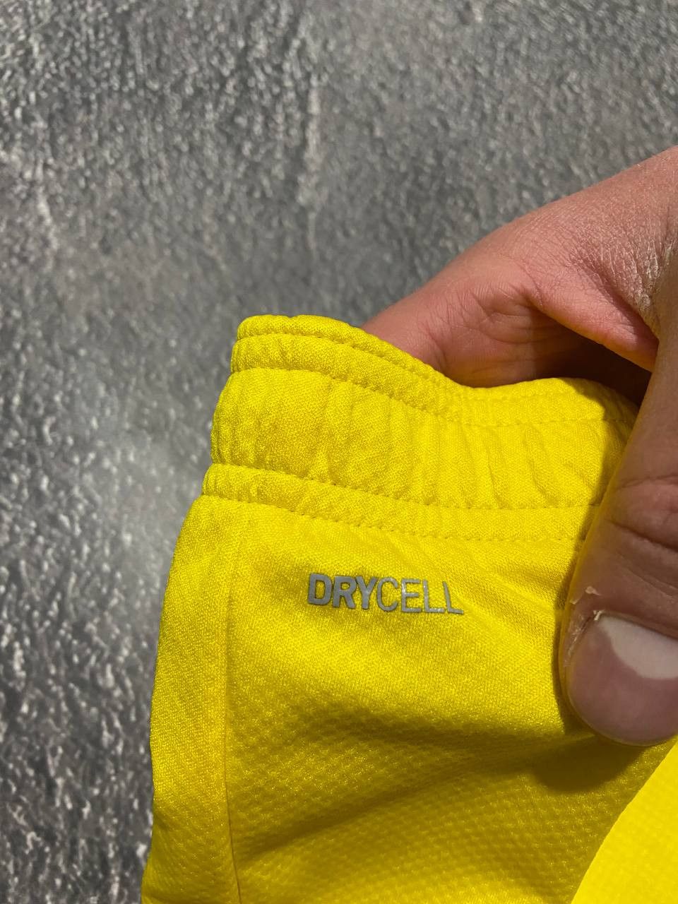 Puma Puma Borussia Dortmund football shorts Size US 32 / EU 48 - 5 Thumbnail
