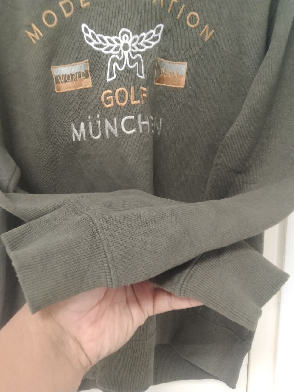 MCM sweatshirt MCM golf embroidered ( 1 pin hole) Size US S / EU 44-46 / 1 - 7 Thumbnail