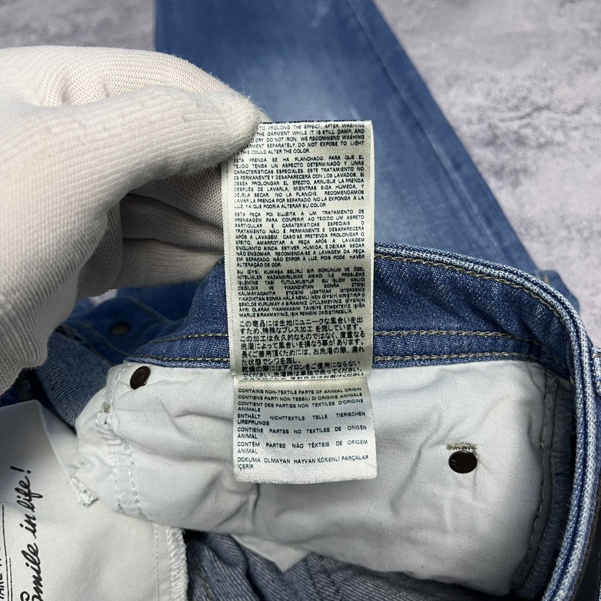 Diesel Vintage Diesel Distressed Denim Jeans Buster Streetwear Y2K Size US 32 / EU 48 - 15 Thumbnail