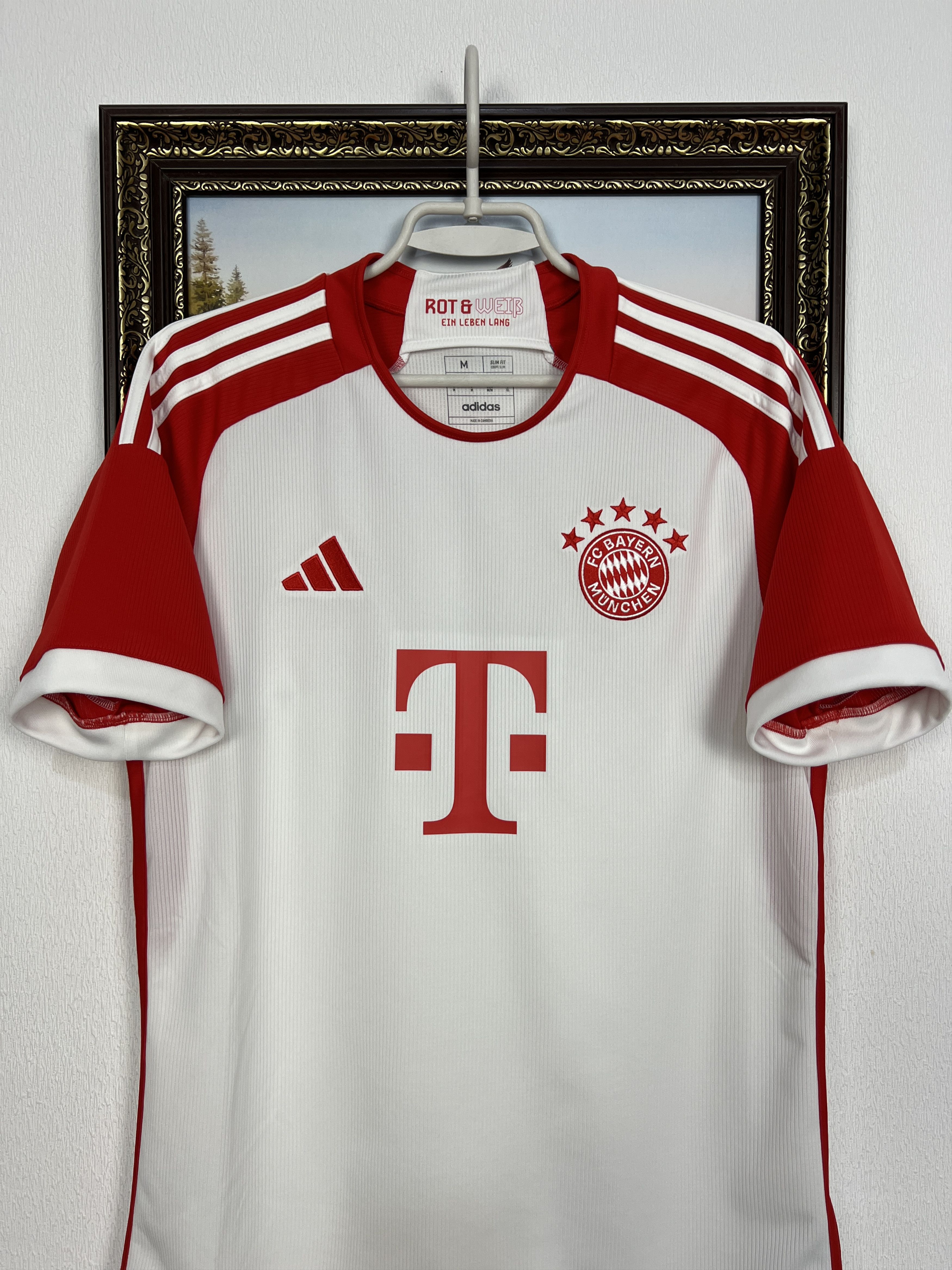 Adidas Bayern Munich Home football shirt 2023 Soccer Adidas Size US M / EU 48-50 / 2 - 2 Thumbnail