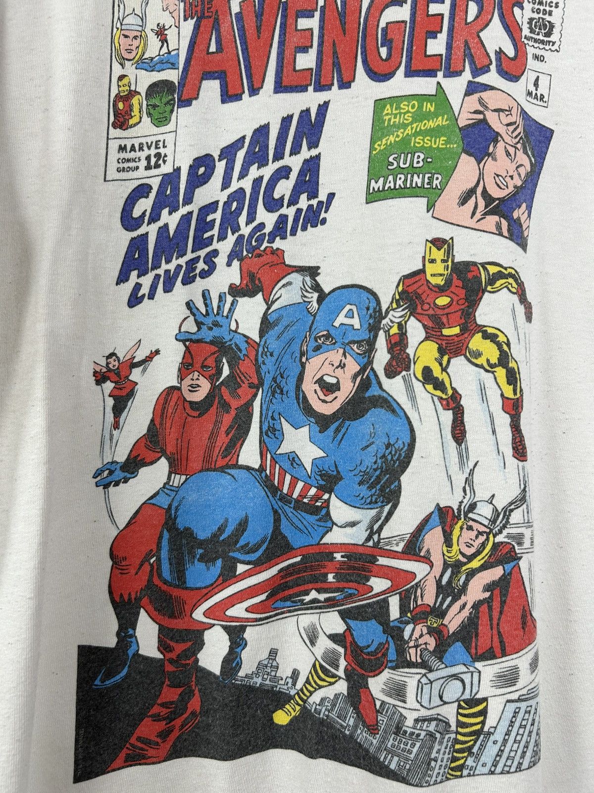 Marvel Comics Vintage Marvel Comics Avengers Captain America Lives T-Shirt Size US M / EU 48-50 / 2 - 4 Thumbnail
