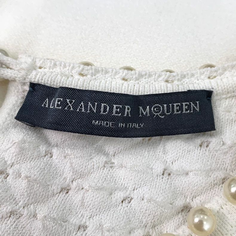 Alexander McQueen Alexander Mcqueen White pearl round neck three-quarter sle Size M / US 6-8 / IT 42-44 - 5 Thumbnail