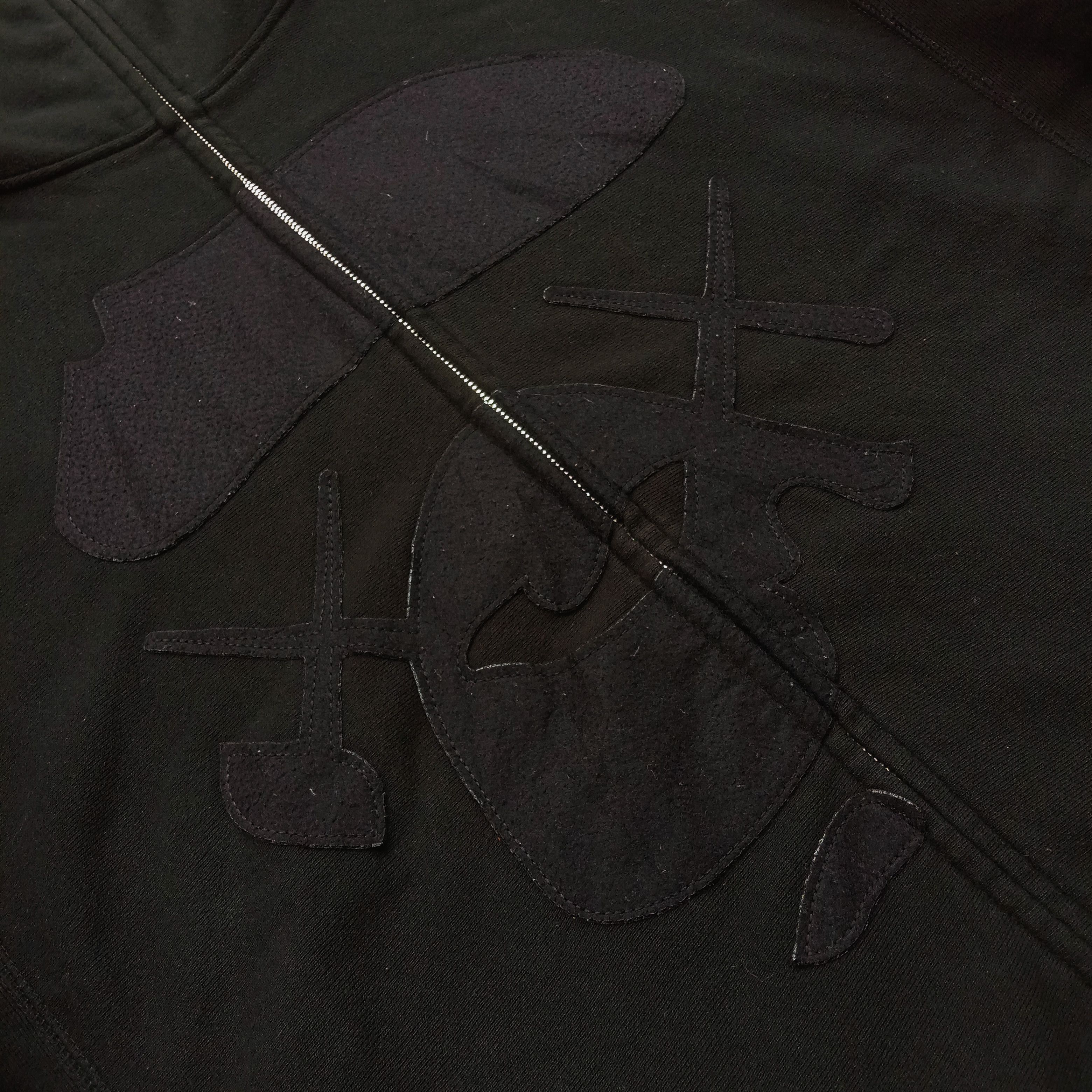 Bape Bape x Kaws Full Zip Hoodie Size US M / EU 48-50 / 2 - 3 Thumbnail