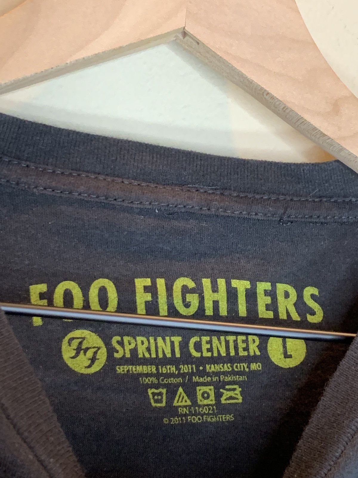 Band Tees *RARE* Vintage Foo Fighters Tour Kansas City Missouri Shirt Size US L / EU 52-54 / 3 - 4 Thumbnail