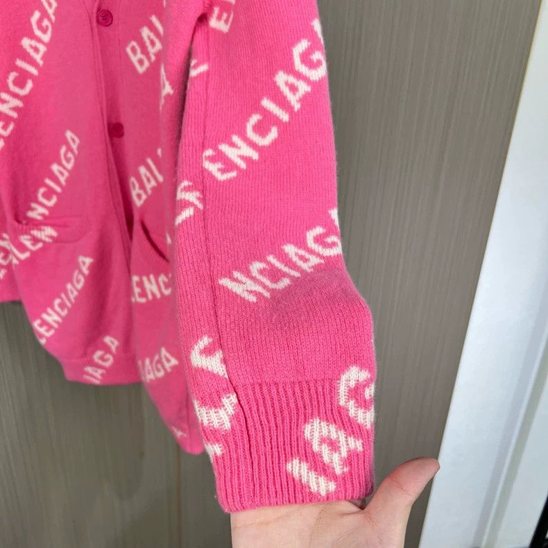 Balenciaga Balenciaga Knitted Cardigan with Pink Bullet Screen sweater Size US S / EU 44-46 / 1 - 5 Thumbnail