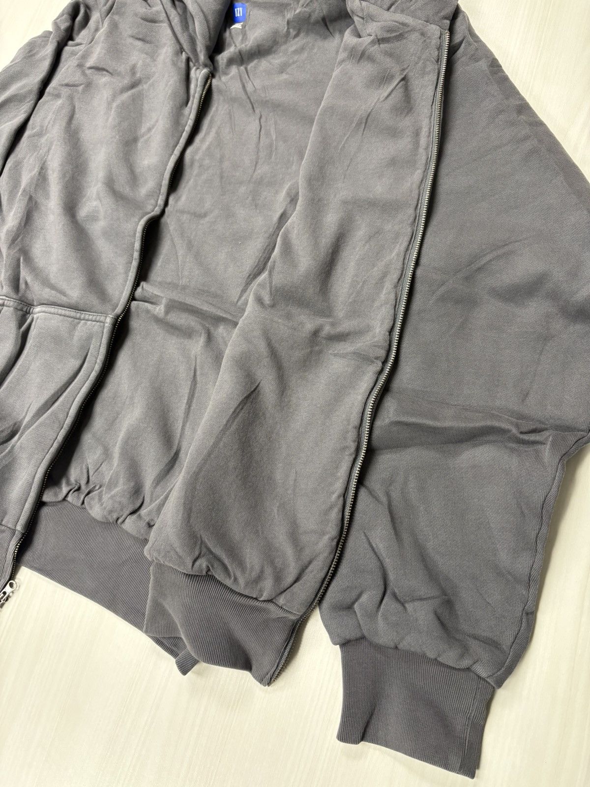 Yeezy YZY x GAP Dark Grey zip up hoodie M Size US M / EU 48-50 / 2 - 3 Thumbnail