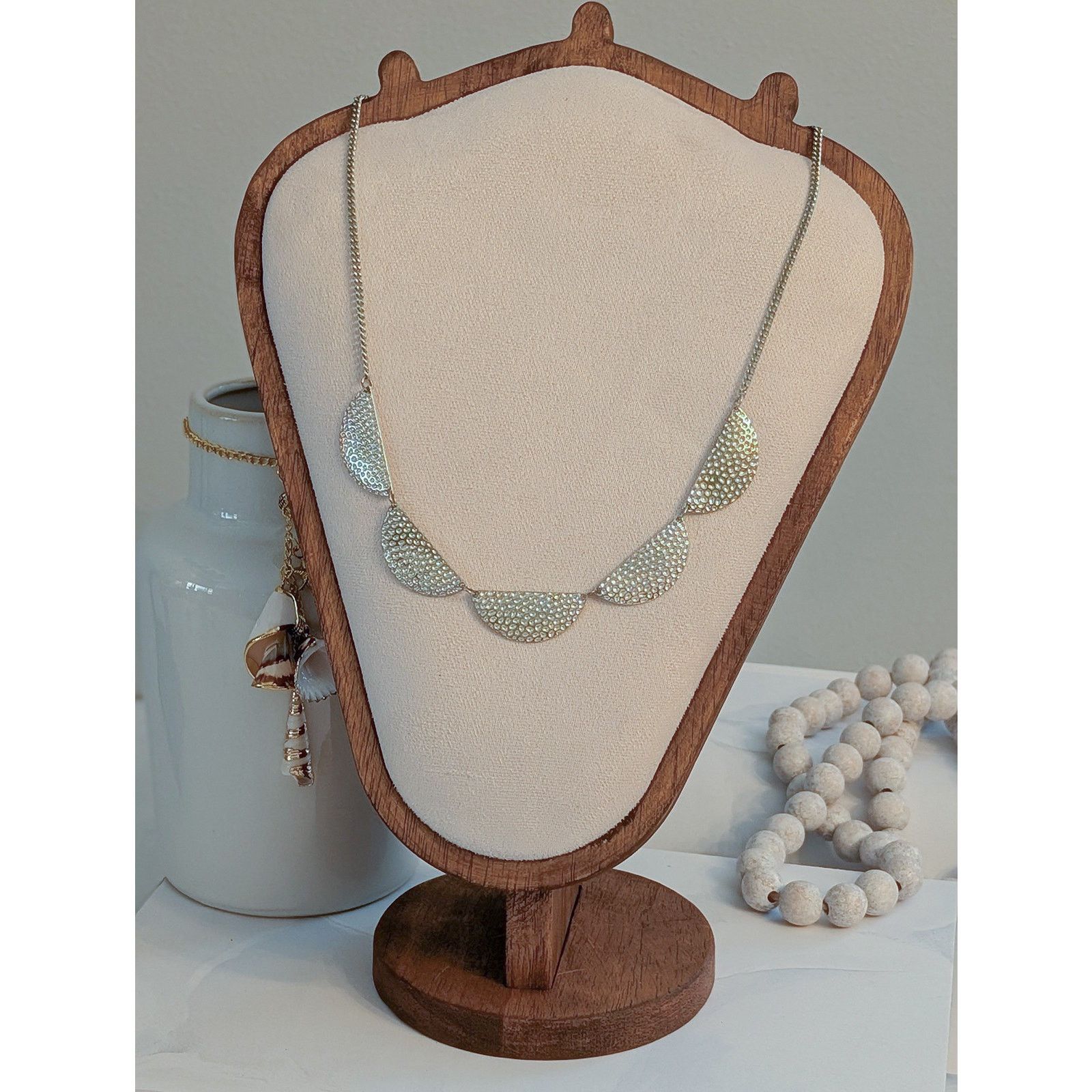 Vintage VTG 2000s 18" Silver-Tone Hammered Metal Half-Moon Necklace Size ONE SIZE - 1 Thumbnail