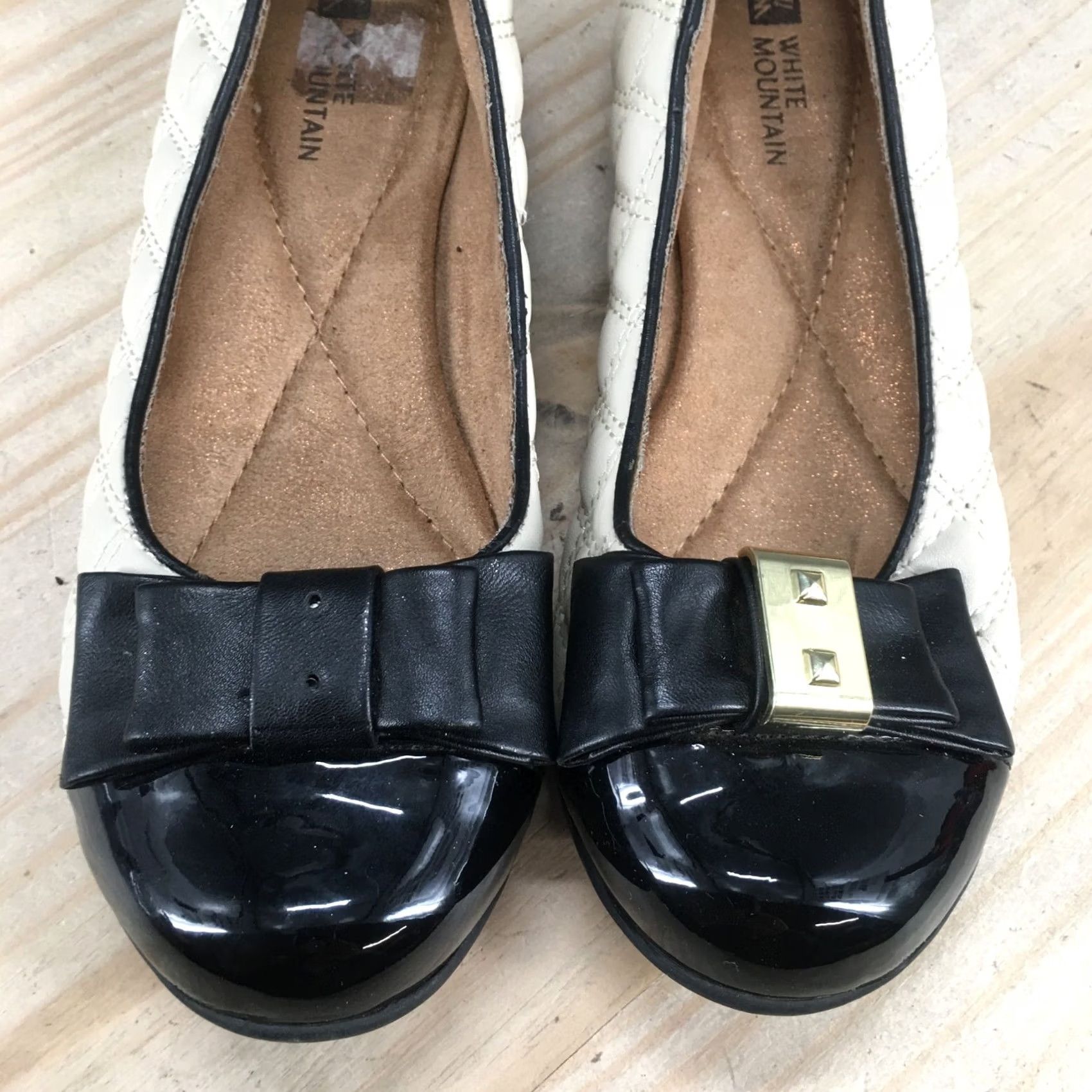 Vintage White Mountain Shoes Womens 6 M Motel Slip On Beige Faux Leather Cap Toe Casual Slop-On Size ONE SIZE - 7 Thumbnail