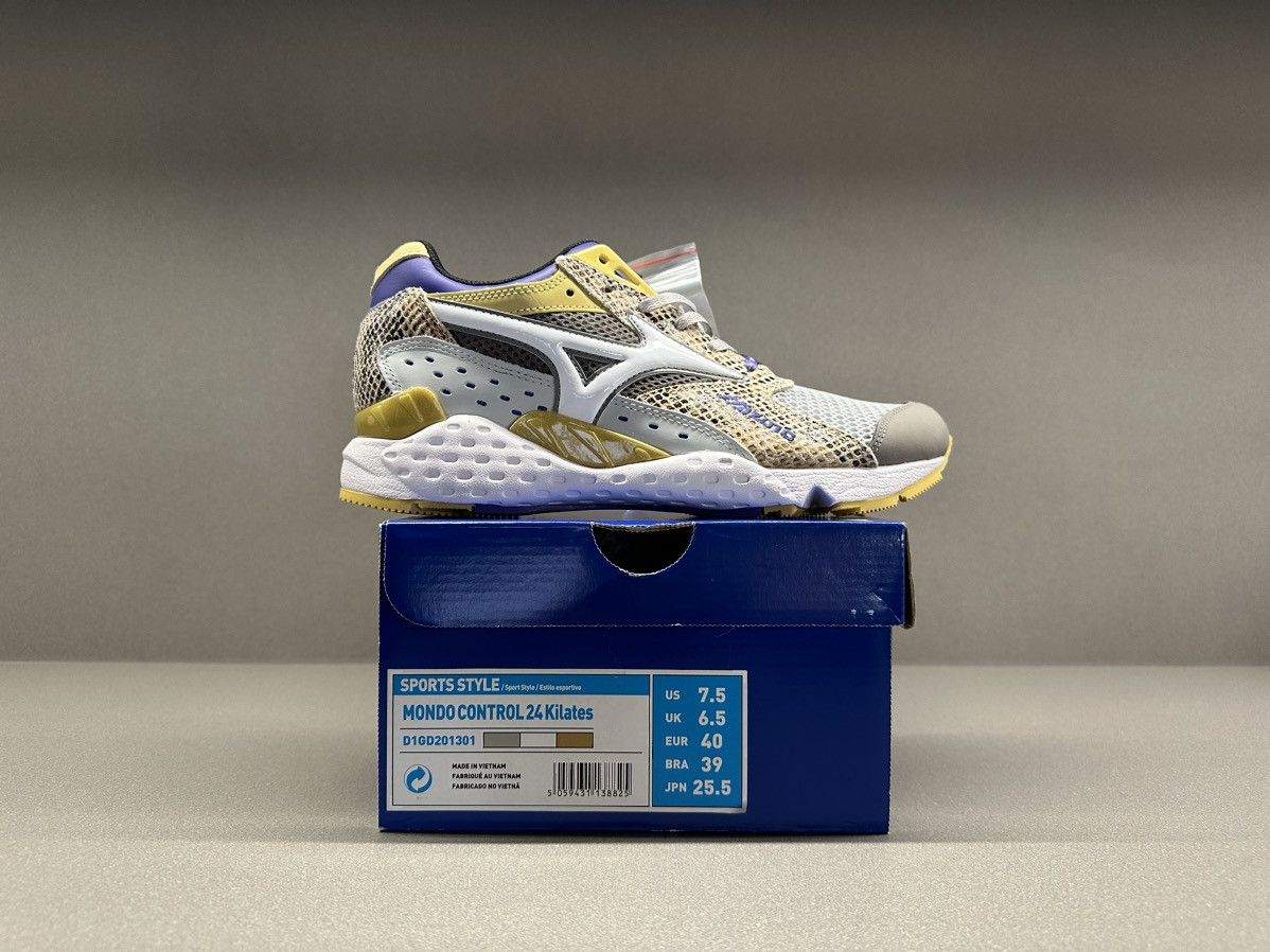 Mizuno Mizuno Mondo Control 24 Kilates King Cobra 2 Size US 7.5 / EU 40-41 - 4 Thumbnail