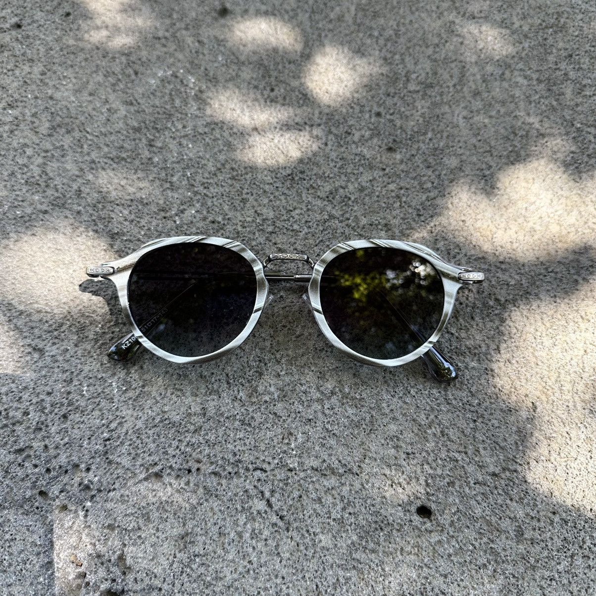 Other Y2K Unisex Sunglasses Retro Fashion Shades KZ1061-01 Size ONE SIZE - 1 Thumbnail
