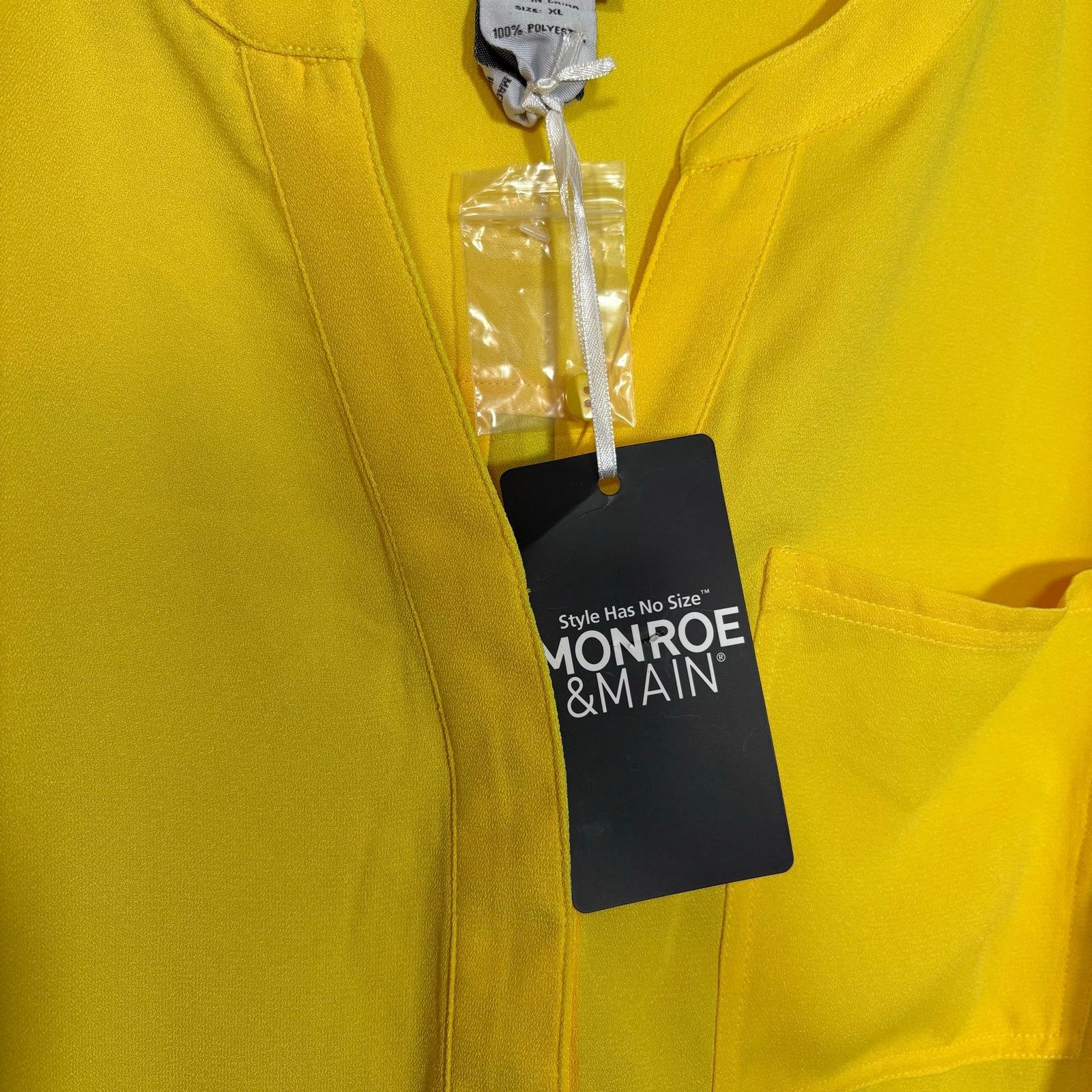 Other Monroe & Main NWT Bright Yellow Minimalist Oversized Top Size XL / US 12-14 / IT 48-50 - 4 Thumbnail