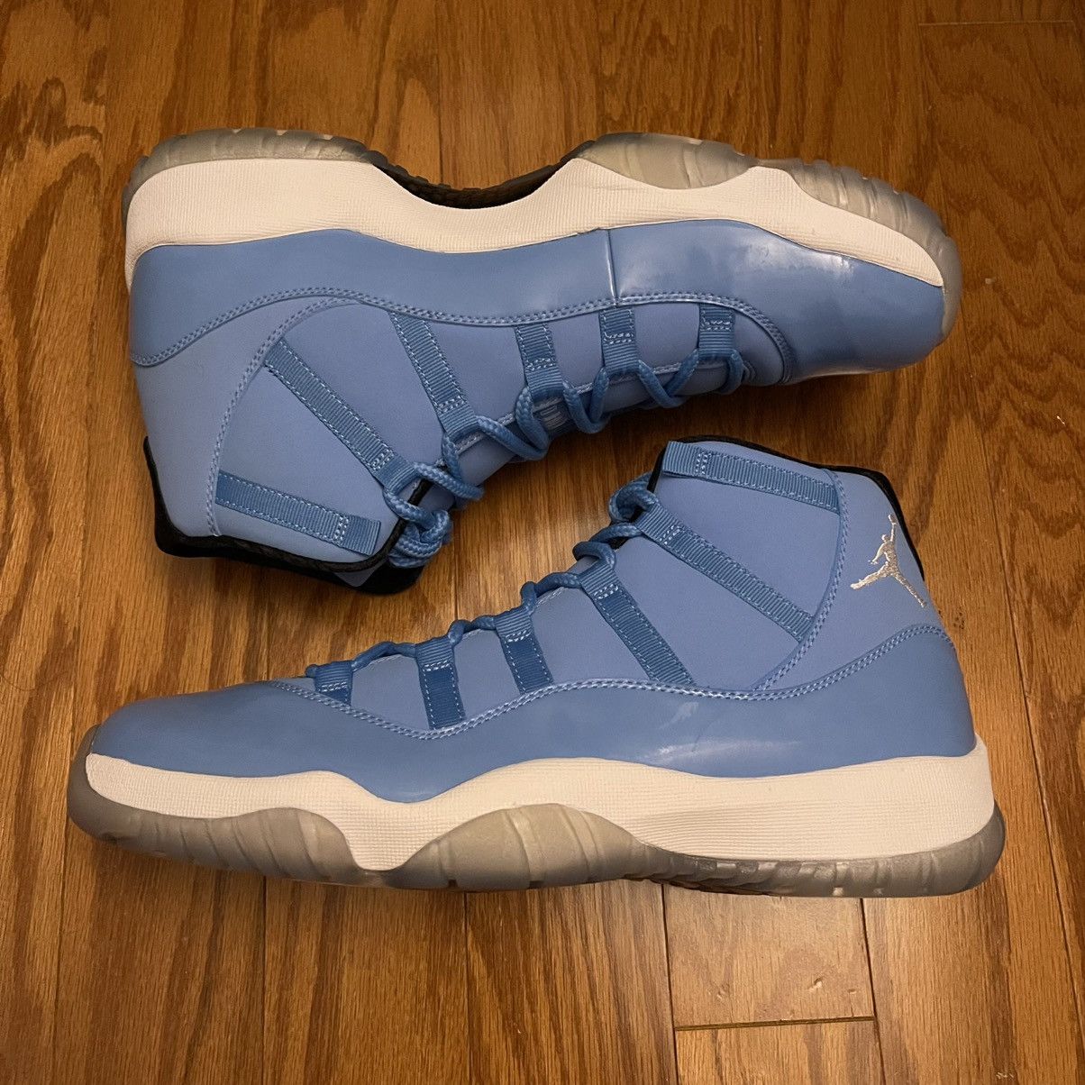 Jordan Brand Jordan 11 Pantone 2014 Size US 12 / EU 45 - 2 Thumbnail