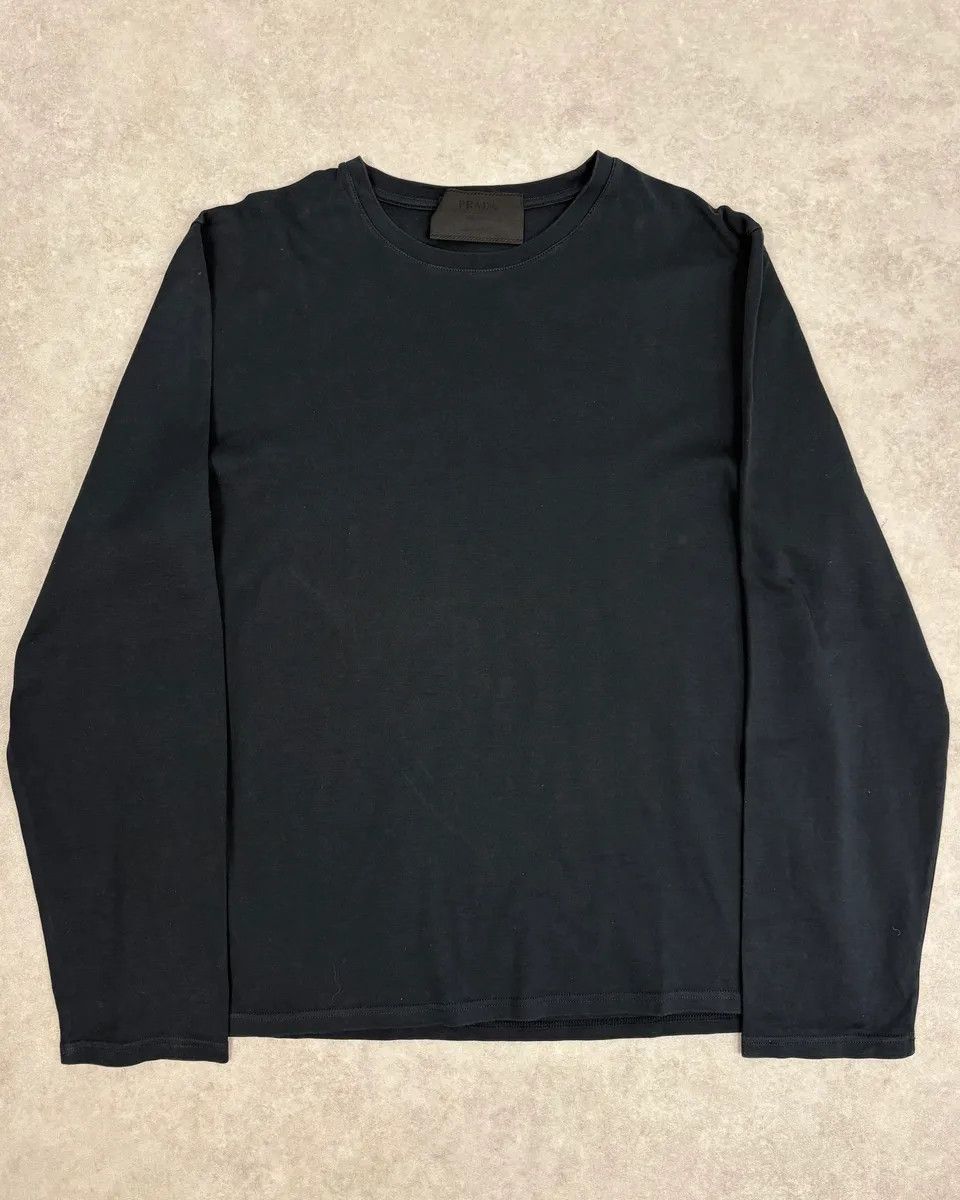 Prada 2000s Prada Black Minimalist Longsleeve T-Shirt Size US S / EU 44-46 / 1 - 1 Thumbnail