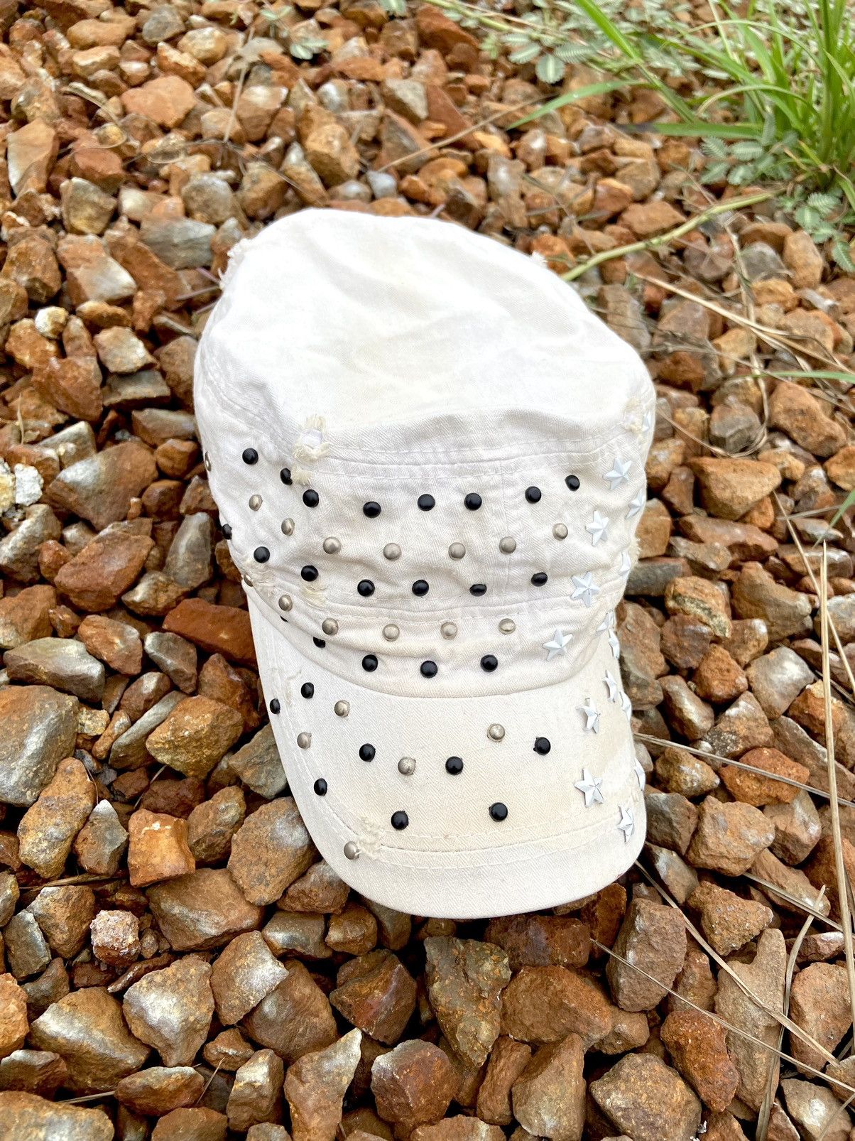Japanese Brand 2000s ditsetressed star studded patrol hat Size ONE SIZE - 2 Thumbnail