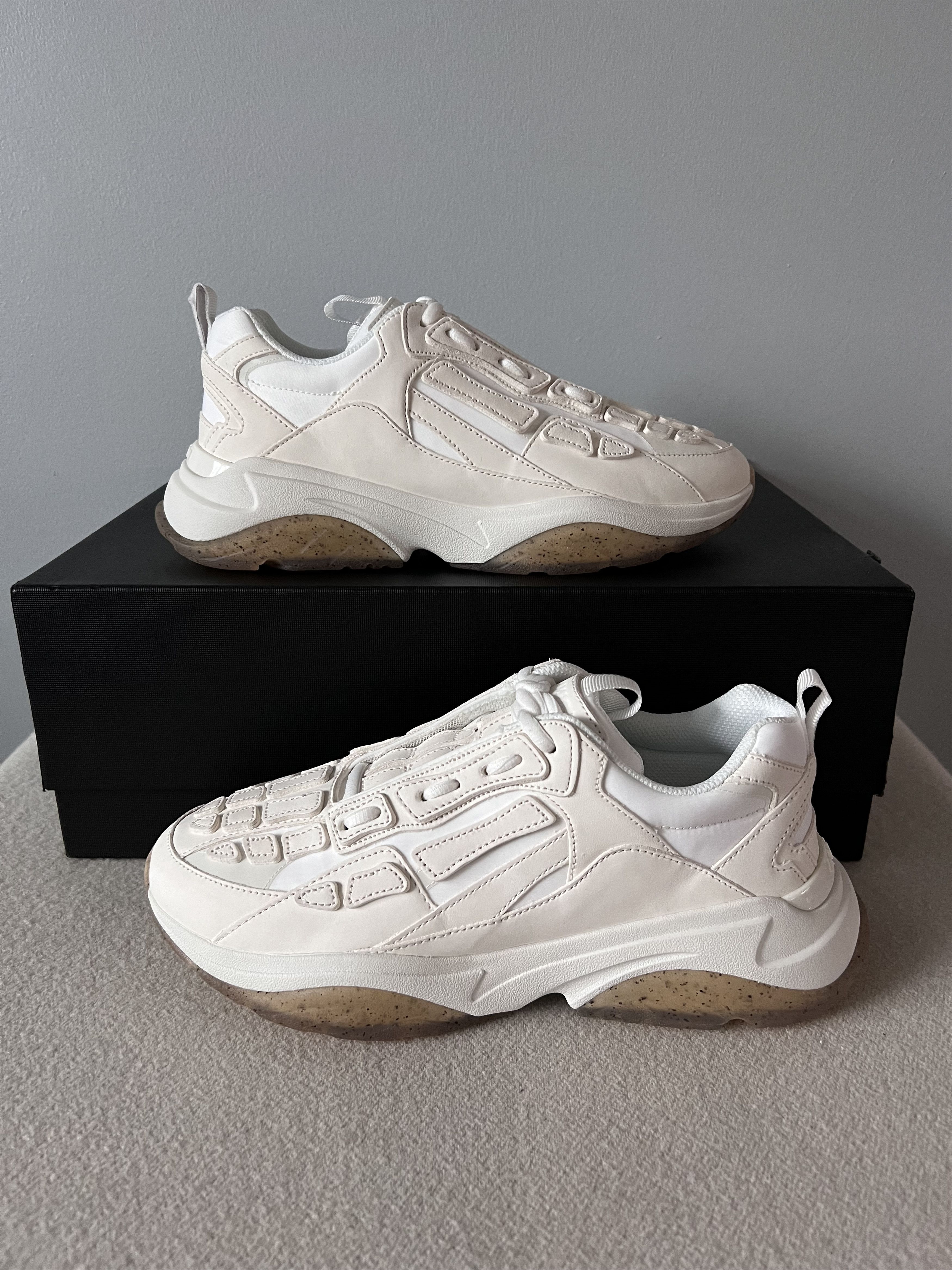 Amiri Amiri Bone Runner Sneakers in White Alabaster Size US 8 / EU 41 - 2 Thumbnail