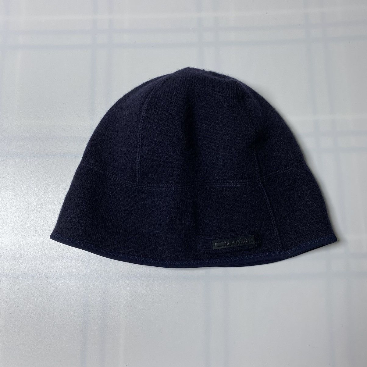 Prada PRADA BLACK TAB BEANIE Size ONE SIZE - 1 Thumbnail