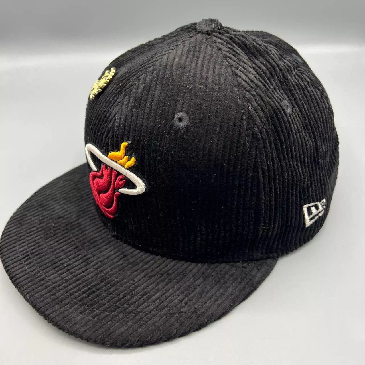 New Era Miami Heat Hat Men 7 3/8 Corduroy 59Fifty New Era Fitted Cap Size ONE SIZE - 2 Thumbnail