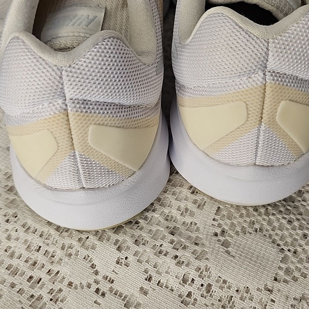 Nike Nike Downshifter Running White Up Tennis Shoes Sz 9.5 Size US 9.5 / IT 39.5 - 6 Thumbnail