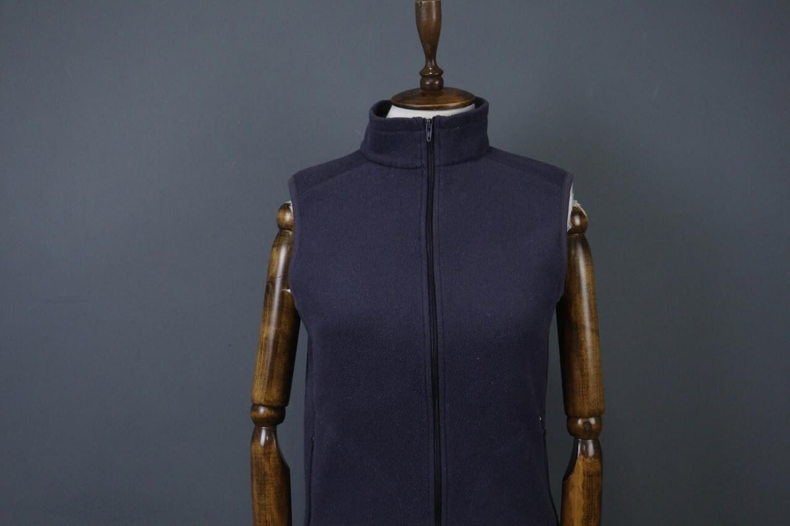 Mountain Equipment Company Mountain Equipment Navy Mock Neck Stretch Fleece Vest Size M Size US M / EU 48-50 / 2 - 2 Thumbnail