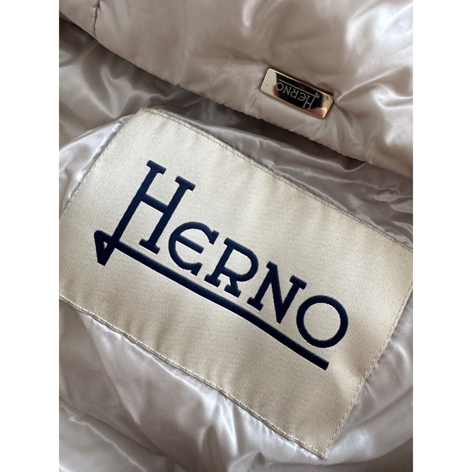 Herno Herno Hooded Down Jacket Beige Luxury Size M / US 6-8 / IT 42-44 - 5 Thumbnail