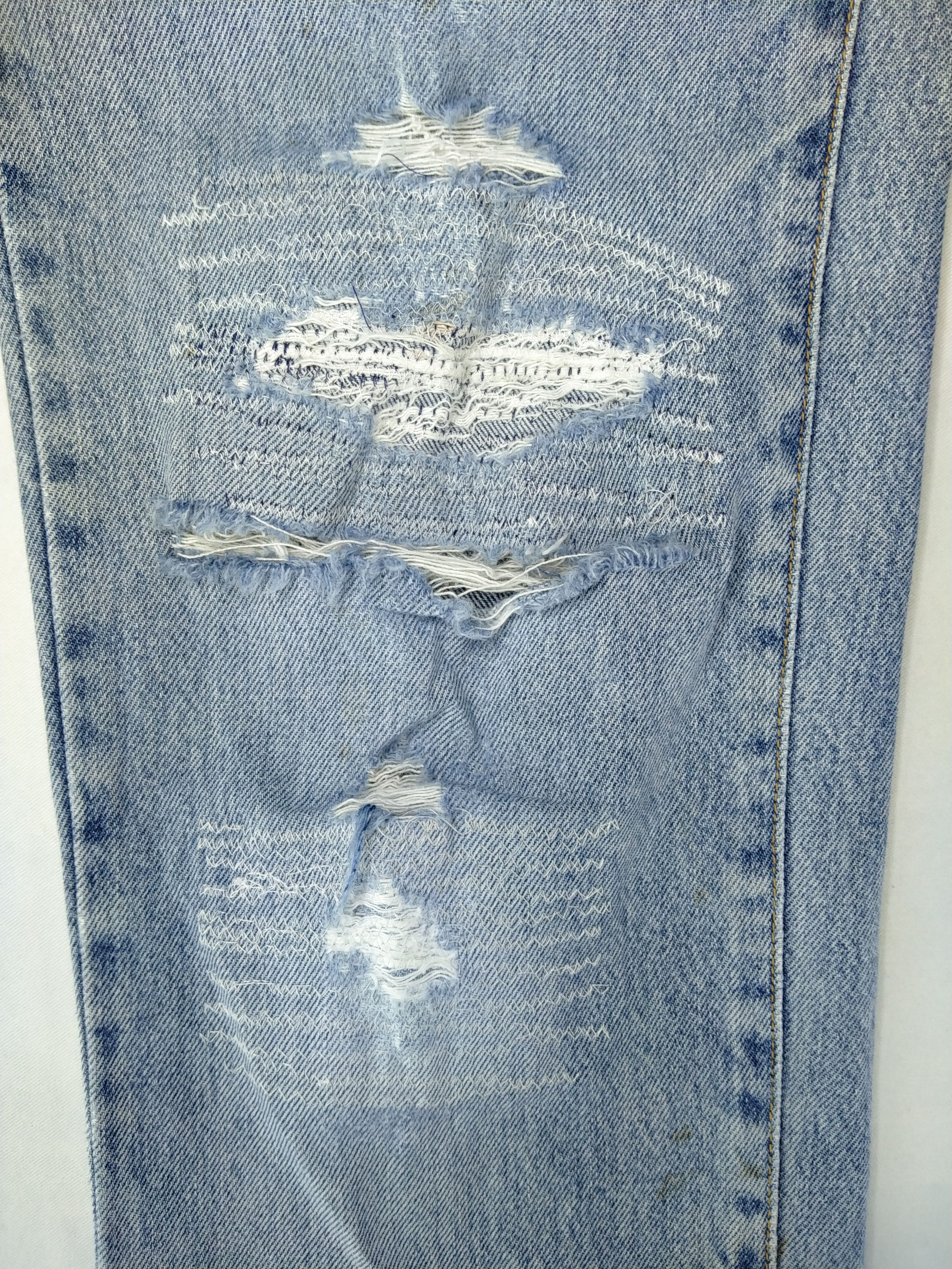 Levi's Faded Blue Vintage Levi's 502 Jeans 35x27.5 Denim -JN107 Size US 35 - 14 Thumbnail