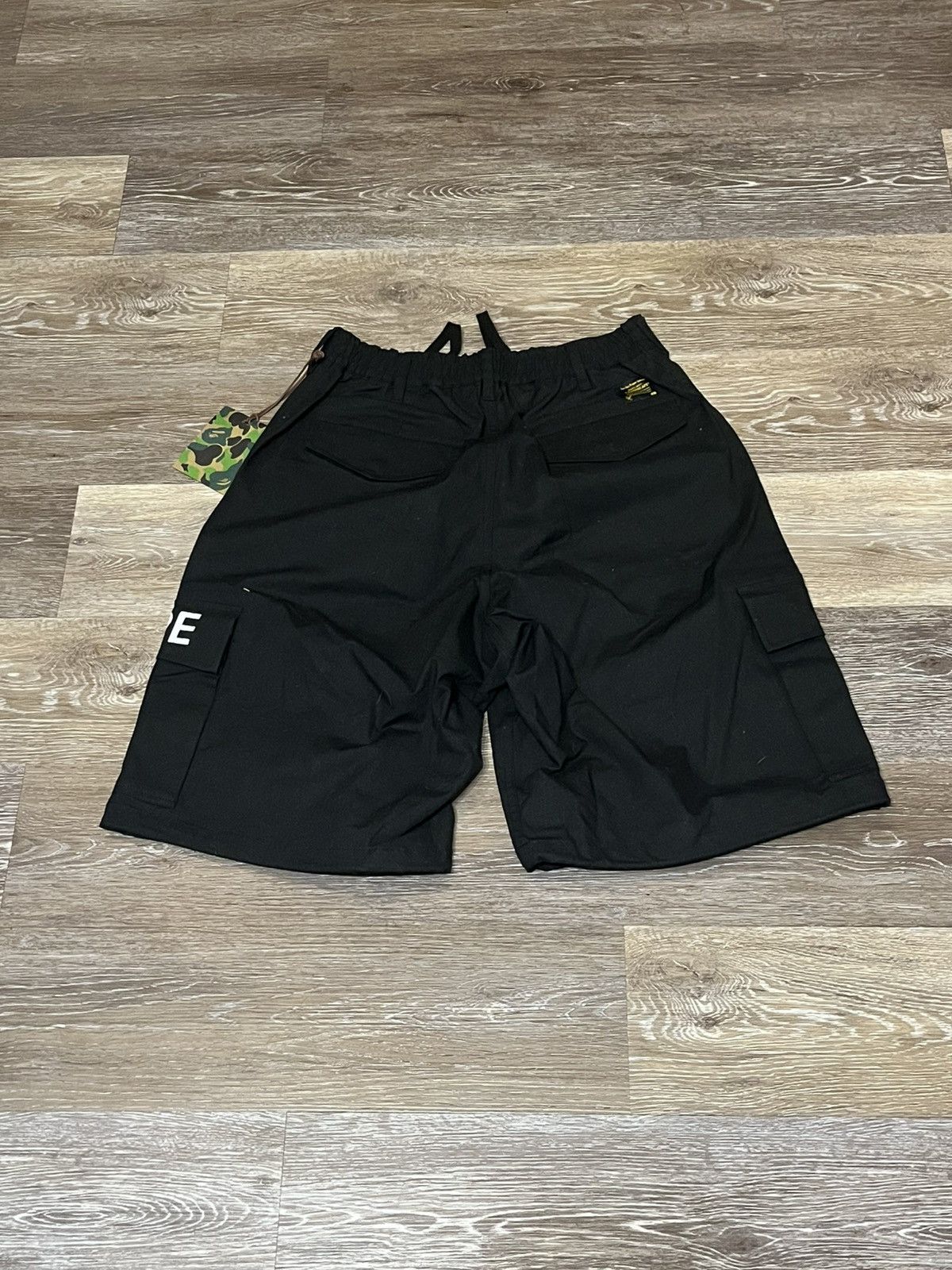 Bape BAPE Extra Long Cargos Side Pockets With Spellout Logo Size US 31 - 5 Thumbnail