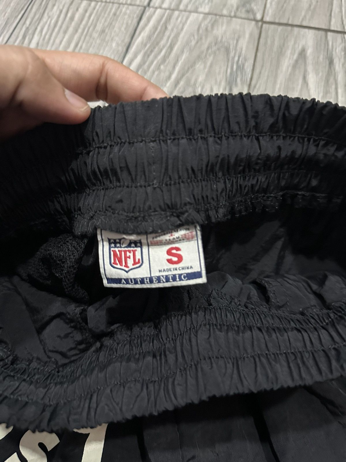 NFL × Vintage RAIDERS BIG FACE Size US 32 / EU 48 - 3 Thumbnail