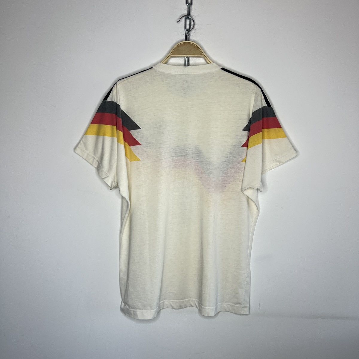 Vintage Vintage Adidas Germany 1996 training jersey football t shirt Size US M / EU 48-50 / 2 - 8 Thumbnail