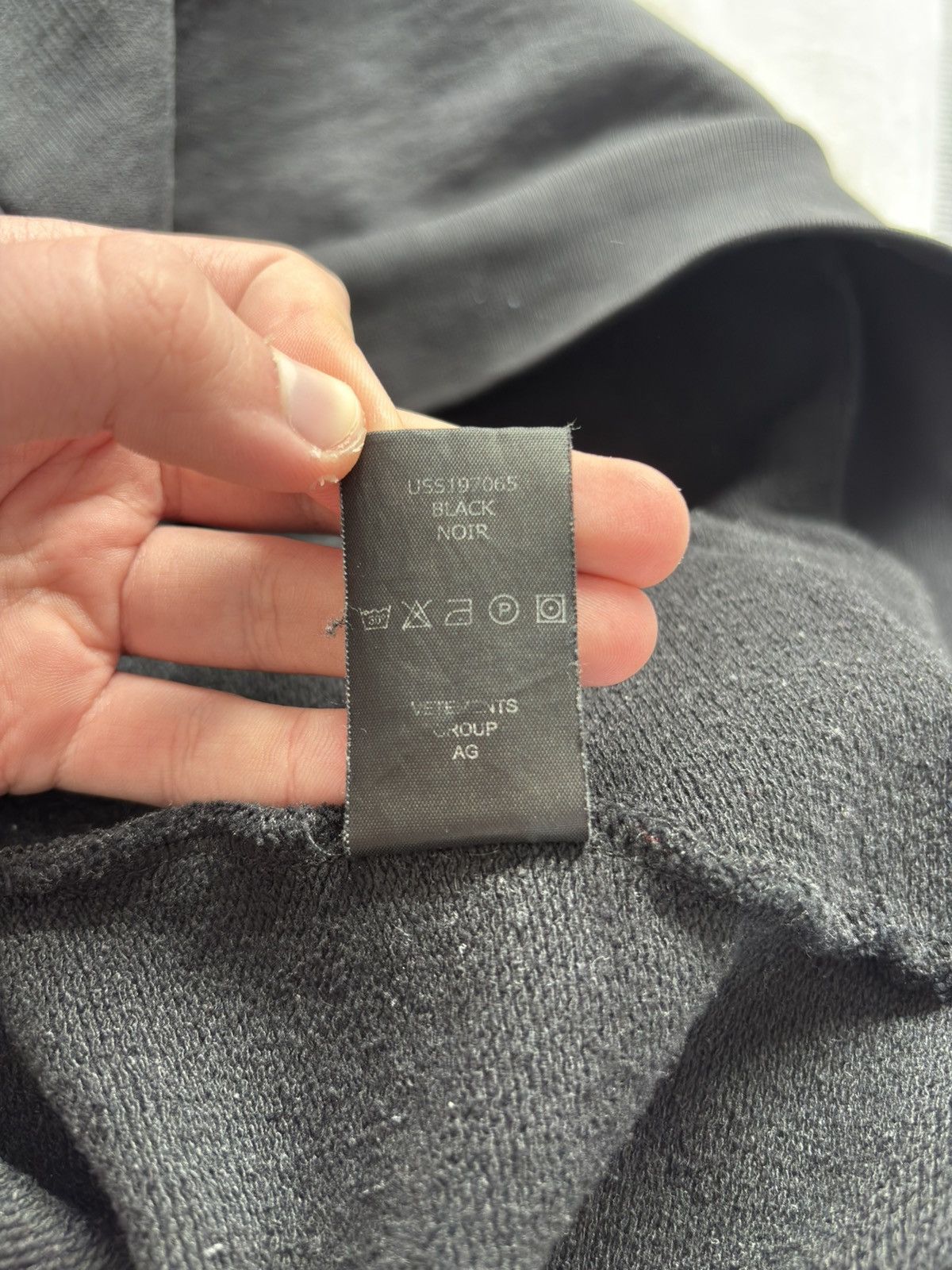 Vetements Vetements Target Hoodie Size US S / EU 44-46 / 1 - 8 Thumbnail