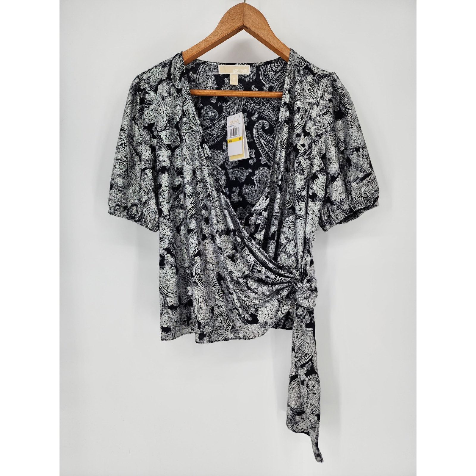 Michael Kors Michael Michael Kors Black & Silver Faux Wrap Blouse Size M Size M / US 6-8 / IT 42-44 - 4 Thumbnail