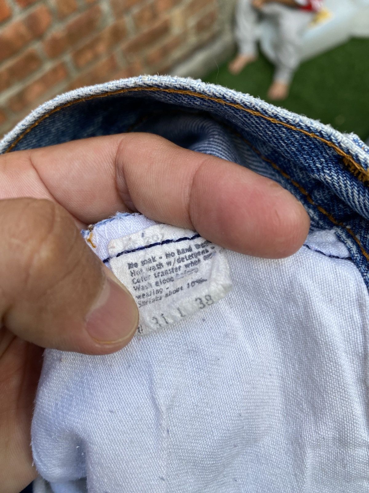 Levi's Vintage Clothing W30x35 Vintage levi's 501 redline 80s made in USA Size US 30 / EU 46 - 8 Thumbnail