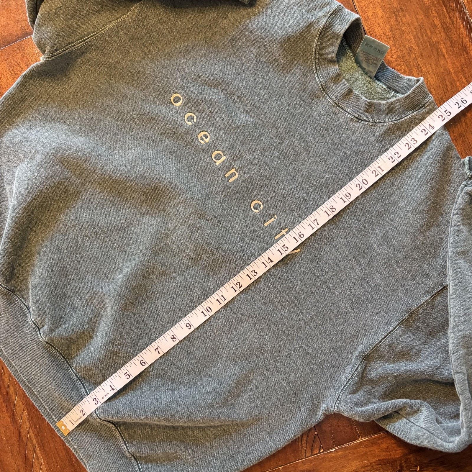 Fruit Of The Loom Vintage Fruit Of The Loom Ocean City Sweatshirt Mens L Size US L / EU 52-54 / 3 - 9 Thumbnail