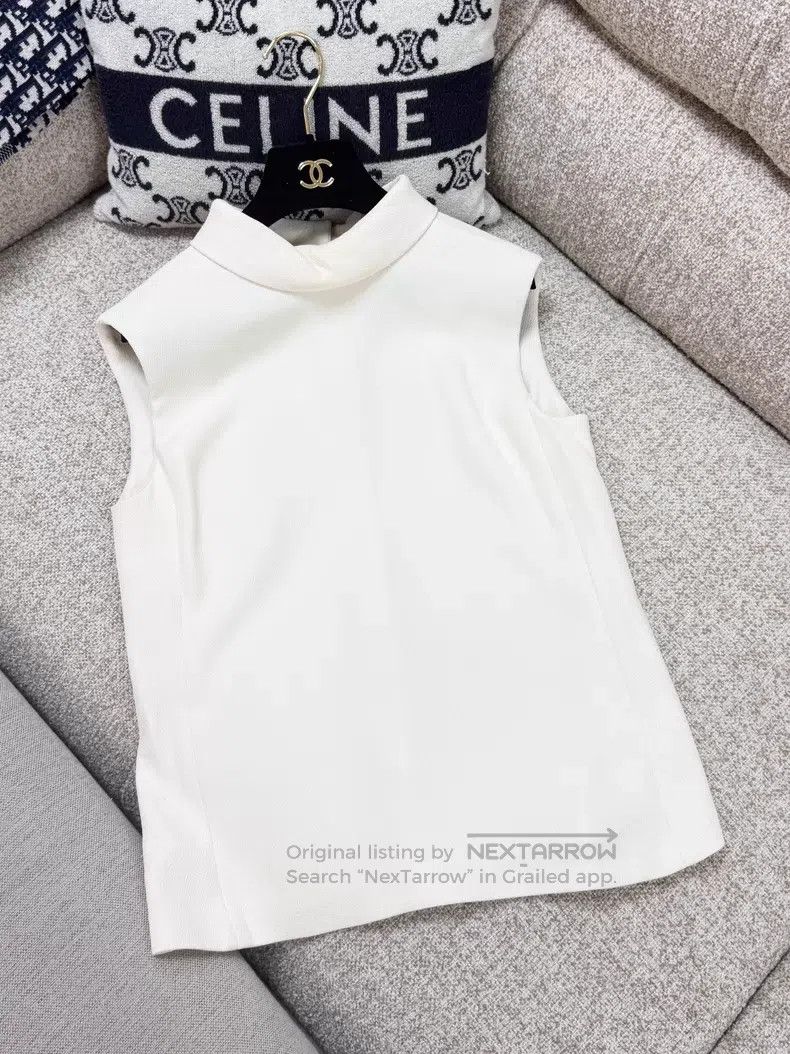 Chanel Chanel Lapel sleeveless one-button vest Size XXS / US 00 / IT 34 - 3 Thumbnail