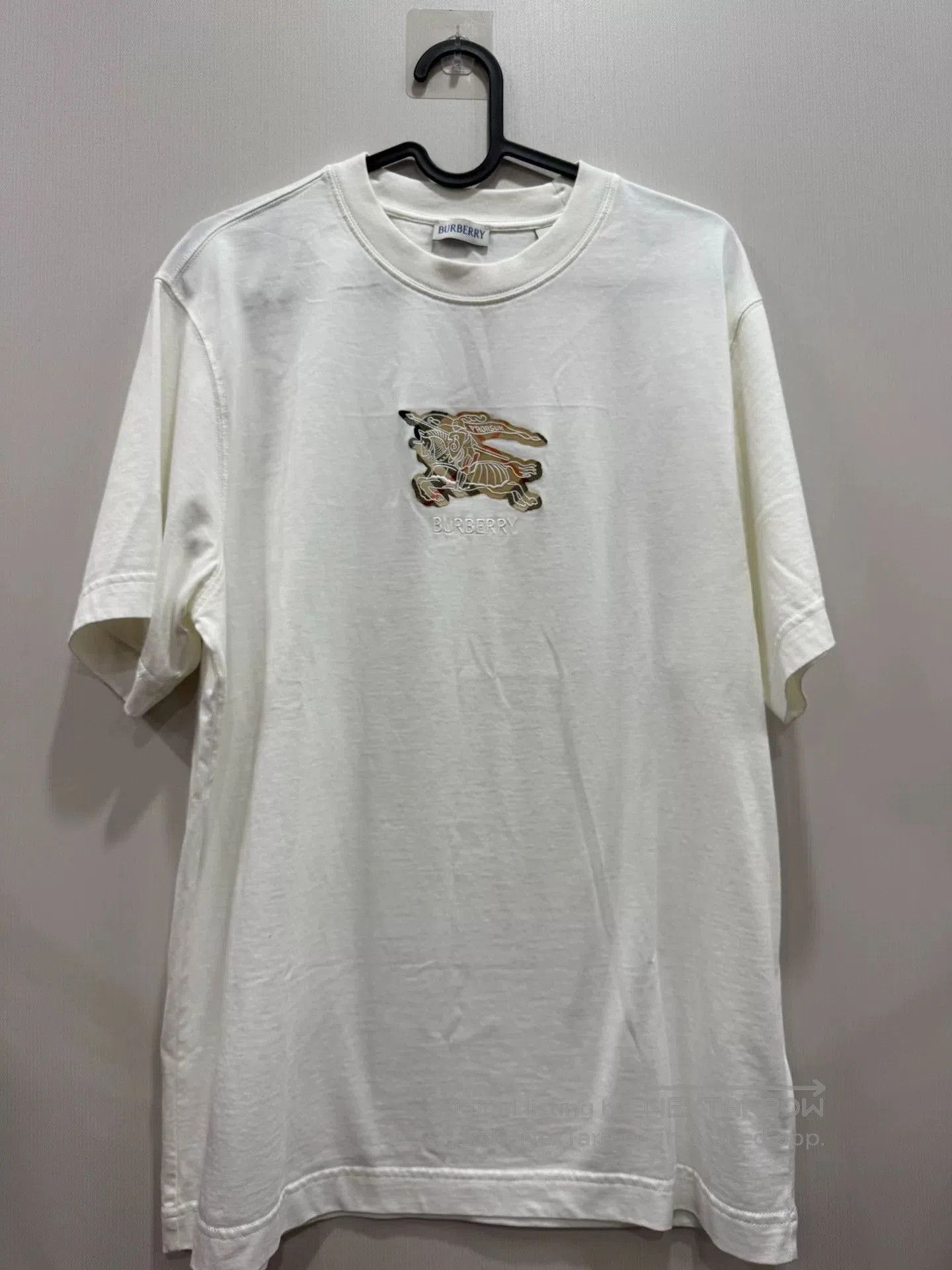 Burberry Burberry White Short. Size US L / EU 52-54 / 3 - 1 Thumbnail