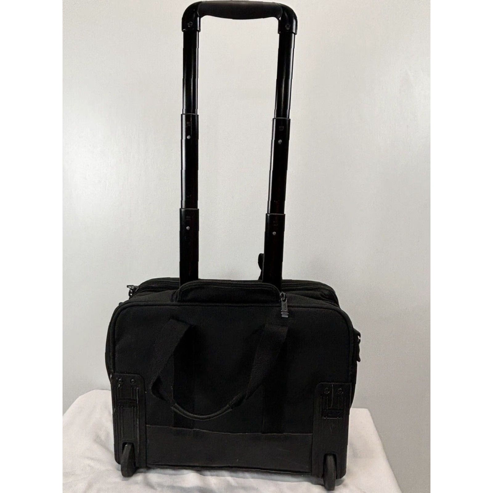 Tumi VINTAGE Tumi Alpha Ballistic Nylon Expandable Briefcase Black Medium Business Mens Size ONE SIZE - 7 Thumbnail