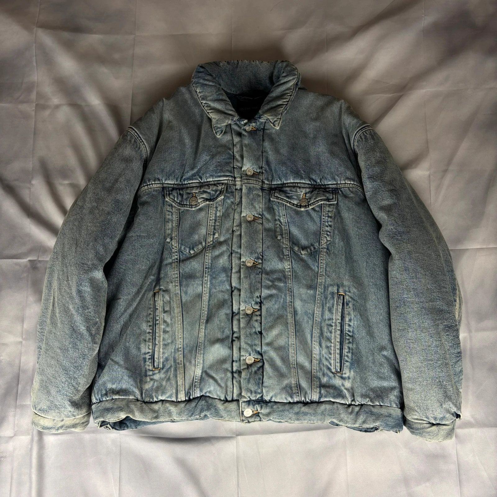 Balenciaga Balenciaga oversized denim jacket puffy Kanye west style Size US S / EU 44-46 / 1 - 1 Thumbnail