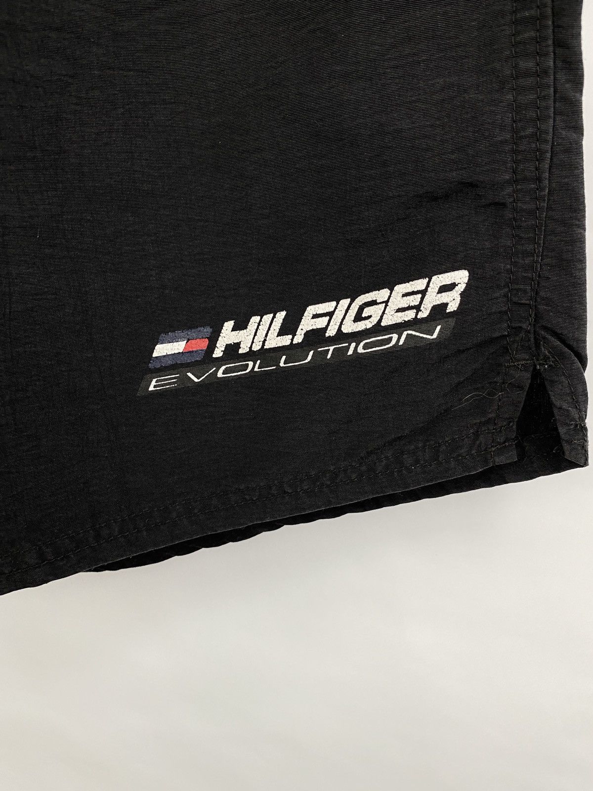 Tommy Hilfiger Vintage 90s Tommy Hilfiger Nylon shorts casual streetwear Size US 34 / EU 50 - 3 Thumbnail
