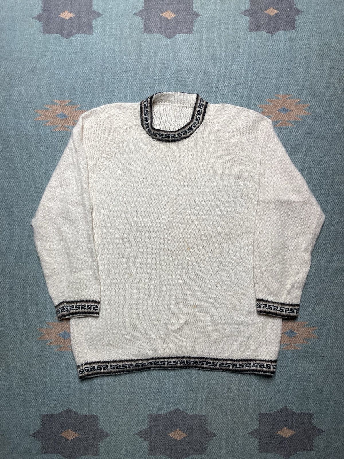 Vintage knit sweater angora? fuzzy soft Icelandic Nordic adult XL Size XL / US 12-14 / IT 48-50 - 1 Thumbnail