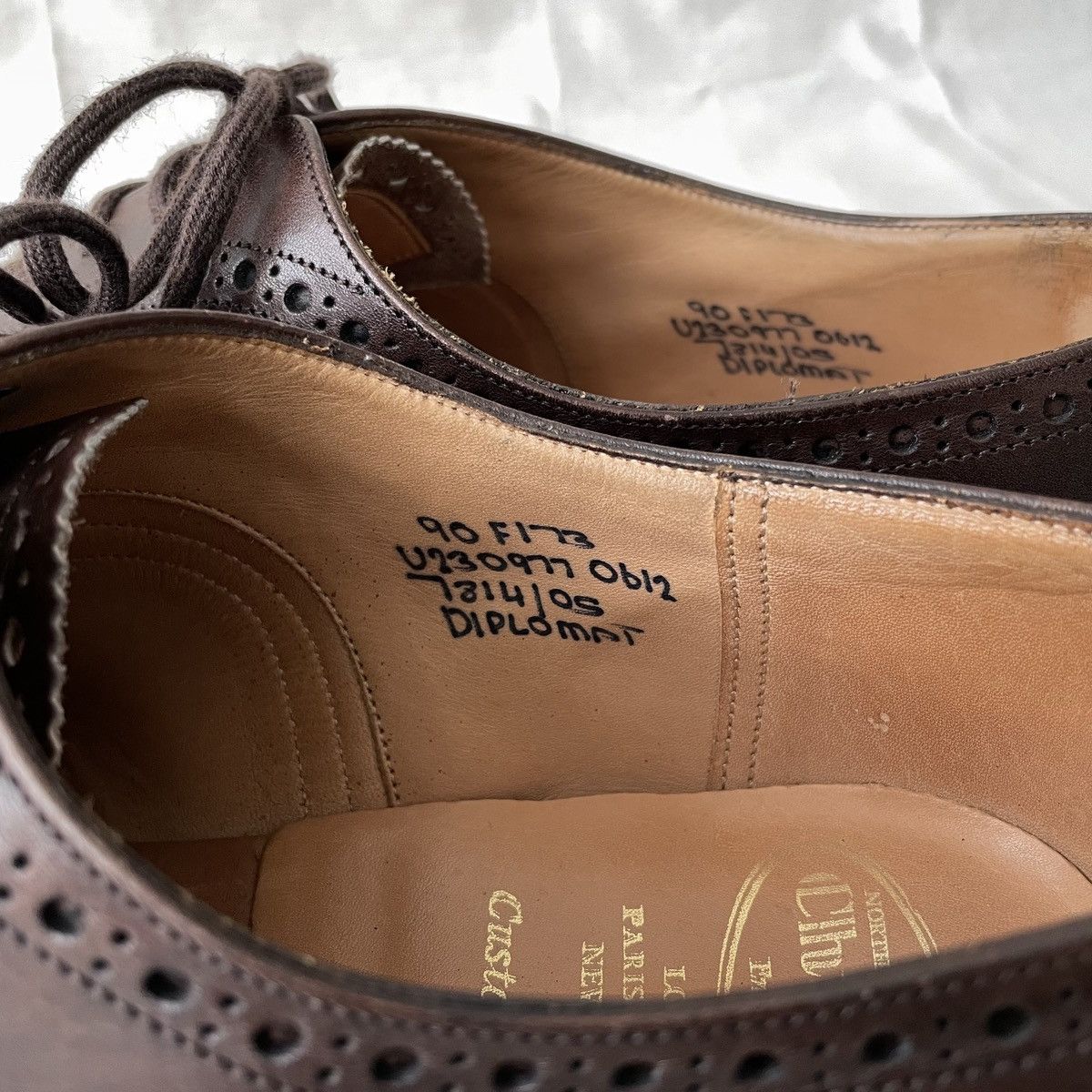 Church's Church's Diplomat Oxford Brogue Custom Grade Made in England Size US 10 / EU 43 - 14 Thumbnail