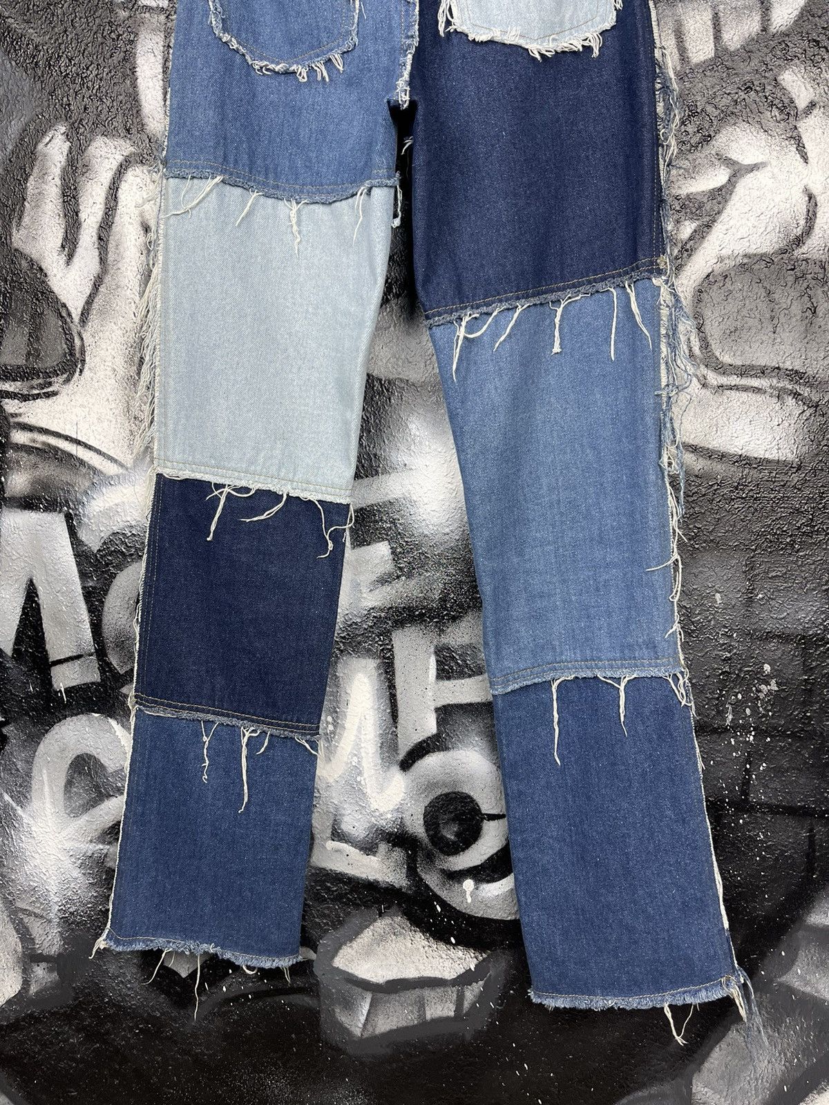 Jaded London Jaded London Distressed Patchwork Denim Boyfriend Fit Jeans Size 24" / US 00 / IT 34 - 11 Thumbnail