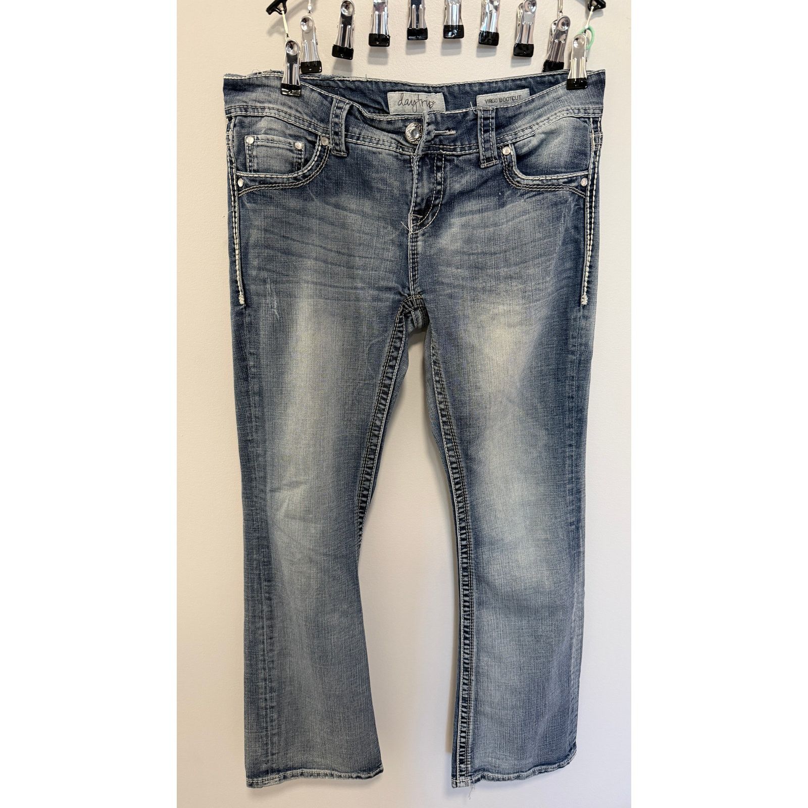 Other Daytrip Virgo Bootcut Faded Jean In Size 29R Size 29" - 1 Thumbnail