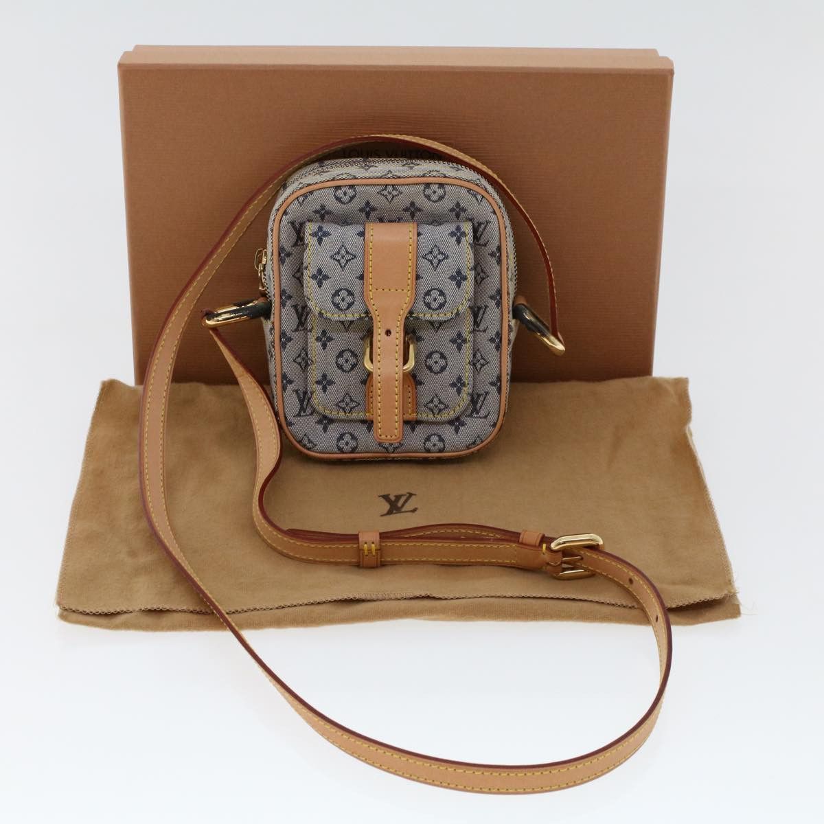 Louis Vuitton LOUIS VUITTON Monogram Mini Juliet PM Shoulder Bag Blue Size ONE SIZE - 12 Thumbnail